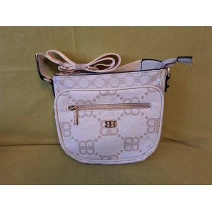 Torbica ženska manjša krem